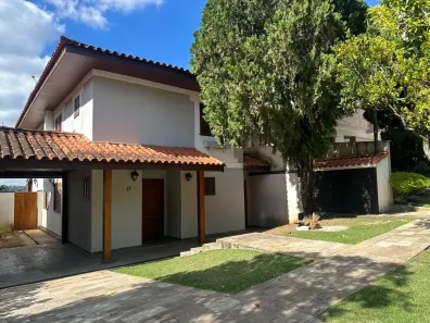 Casa com 4 Quartos à venda, 300m² no São Paulo II, Cotia