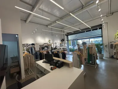 Ponto Comercial para alugar, 64m² no Saraiva, Uberlândia
