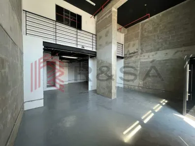 Ponto Comercial para alugar, 111m² no Santo Cristo, Rio de Janeiro