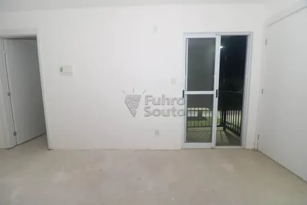 Apartamento com 2 Quartos para alugar, 52m² no Três Vendas, Pelotas