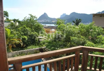 Casa com 2 Quartos à venda, 366m² no Humaitá, Rio de Janeiro
