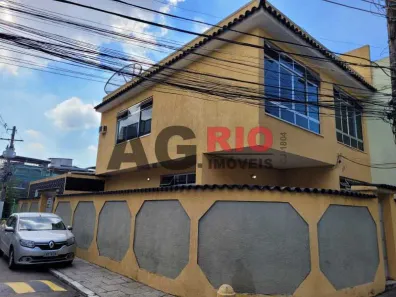 Casa de Condomínio com 4 Quartos à venda, 135m² no Oswaldo Cruz, Rio de Janeiro