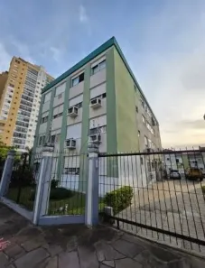 Apartamento com 2 Quartos à venda, 59m² no Vila Ipiranga, Porto Alegre
