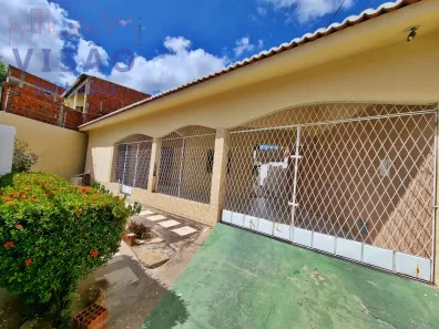 Casa com 3 Quartos à venda, 160m² no Planalto Treze de Maio, Mossoró