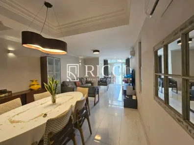 Sobrado com 3 Quartos à venda, 177m² no Marapé, Santos