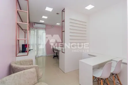 Sala Comercial à venda, 23m² no Passo da Areia, Porto Alegre