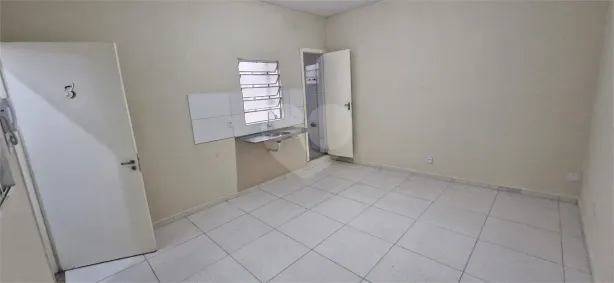 Kitnet com 1 Quarto para alugar, 28m² no Moinho Velho, São Paulo