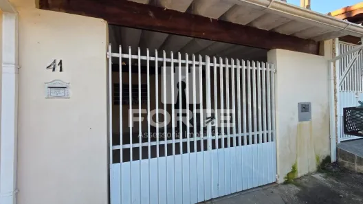 Casa com 2 Quartos para alugar, 150m² no Cidade Nova Jacareí, Jacareí