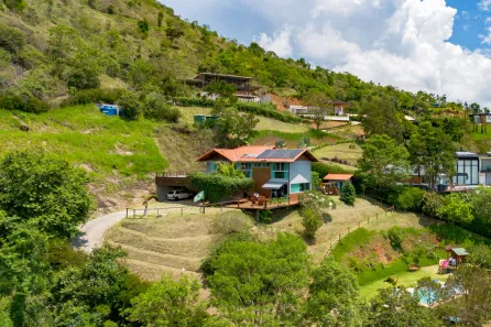 Casa de Condomínio com 4 Quartos à venda, 292m² no Itaipava, Petrópolis