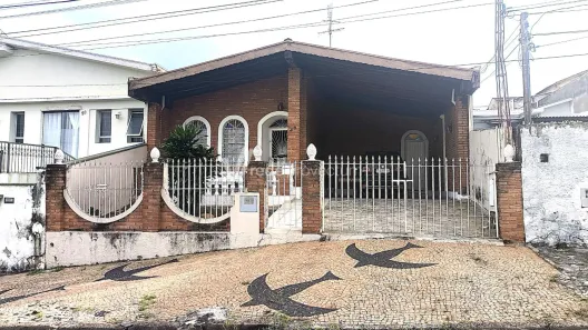 Casa com 3 Quartos à venda, 300m² no Vila Santana, Campinas
