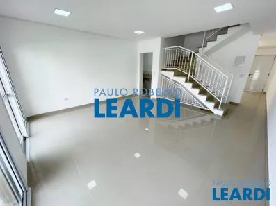 Sobrado com 3 Quartos à venda, 229m² no Vila Anhangüera, São Paulo