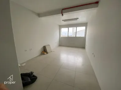 Sala Comercial com 1 Quarto à venda, 26m² no Centro, Pelotas