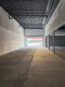 Ponto Comercial para alugar, 206m² no Venda das Pedras, Itaboraí
