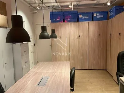 Sala Comercial à venda, 32m² no Santo Amaro, São Paulo