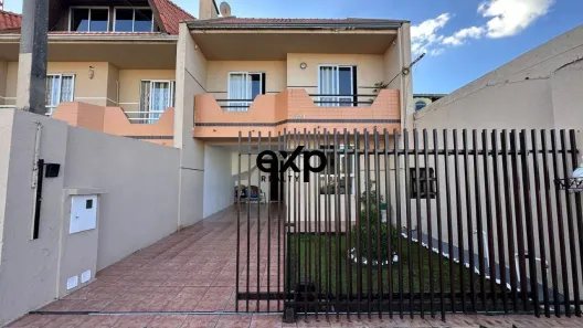 Sobrado com 4 Quartos à venda, 107m² no Uberaba, Curitiba