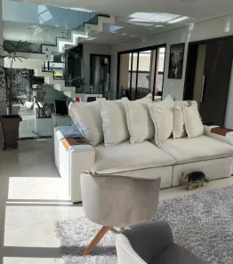 Casa de Condomínio com 3 Quartos à venda, 200m² no Suru, Santana de Parnaíba