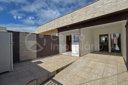 Casa com 2 Quartos à venda, 69m² no Jardim Imperador, Peruíbe