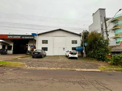 Galpão/Depósito/Armazém para alugar, 360m² no Cristo Rei, Chapecó