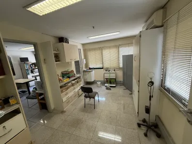 Consultório com 2 Quartos para alugar, 58m² no Liberdade, São Paulo