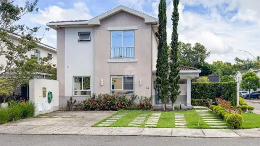 Casa de Condomínio com 4 Quartos para alugar, 300m² no Bicanga, Serra