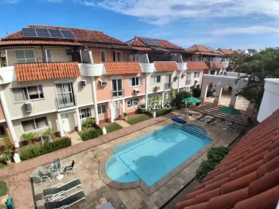 Casa de Condomínio com 4 Quartos à venda, 178m² no Recreio dos Bandeirantes, Rio de Janeiro