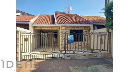 Casa com 3 Quartos para alugar, 140m² no Jardim Paris, Maringá