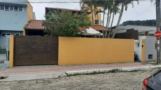 Casa com 3 Quartos à venda, 126m² no Canasvieiras, Florianópolis