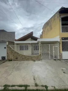 Casa com 3 Quartos para alugar, 133m² no Pedregulho, Guaratinguetá