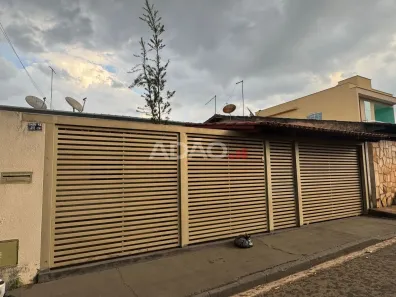 Casa com 3 Quartos à venda, 130m² no Setor União, Goiânia