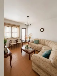 Fazenda/Sítio com 3 Quartos à venda, 242m² no Jardim São Carlos, Sorocaba