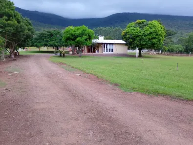 Fazenda/Sítio com 2 Quartos à venda, 200000m² no , Maquiné