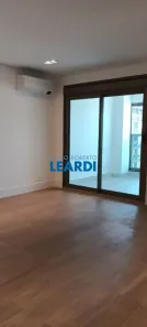 Apartamento com 3 Quartos à venda, 214m² no Cerqueira César, São Paulo