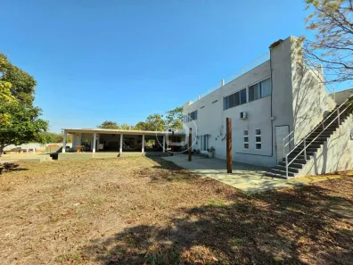 Sobrado com 3 Quartos à venda, 730m² no Condomínio Flor do Cerrado, Cuiabá