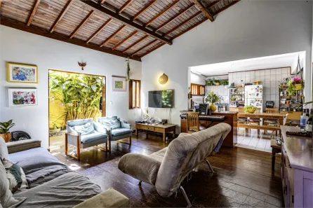 Sobrado com 6 Quartos à venda, 250m² no Vila Madalena, São Paulo