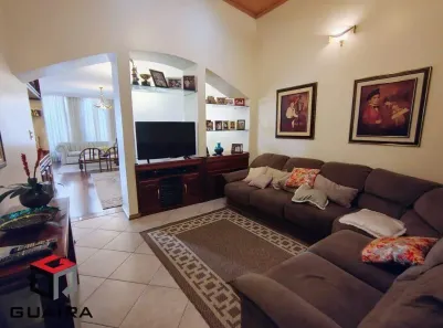 Casa com 3 Quartos à venda, 253m² no Vila Floresta, Santo André