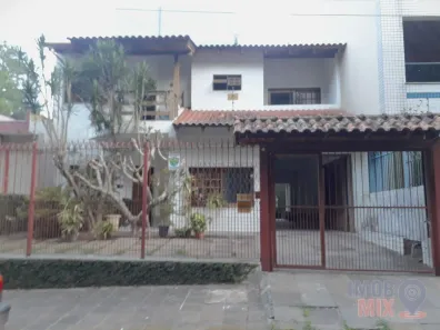 Sobrado com 4 Quartos à venda, 275m² no Vila Ipiranga, Porto Alegre