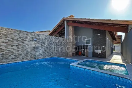 Casa com 2 Quartos à venda, 75m² no Josedy, Peruíbe