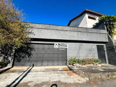 Casa com 5 Quartos à venda, 241m² no Braunes, Nova Friburgo