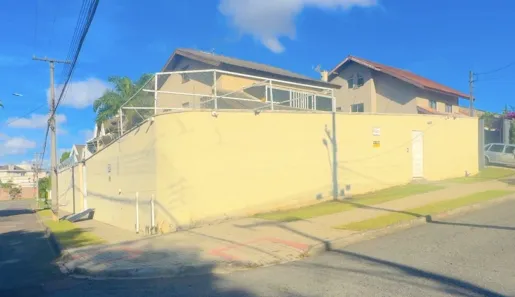Casa com 7 Quartos para alugar, 580m² no Santa Felicidade, Curitiba