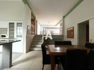 Prédio Comercial com 4 Quartos para alugar, 300m² no General Osório, Uberlândia