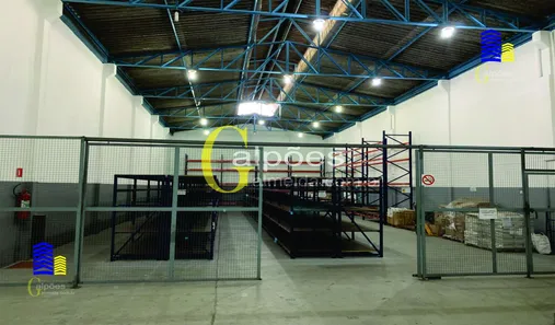 Galpão/Depósito/Armazém para alugar, 422m² no Vila Anastácio, São Paulo