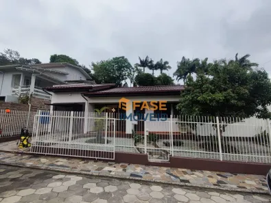 Casa com 3 Quartos à venda, 180m² no Centro, Siderópolis