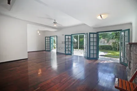Casa com 3 Quartos à venda, 318m² no Fazenda Morumbi, São Paulo
