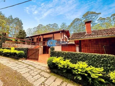 Casa com 3 Quartos para alugar, 155m² no Fazenda Inglesa, Petrópolis