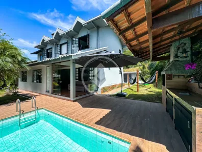 Casa de Condomínio com 4 Quartos à venda, 235m² no Albuquerque, Teresópolis