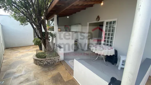 Casa com 3 Quartos à venda, 160m² no Jardim Bela Vista, Taubaté