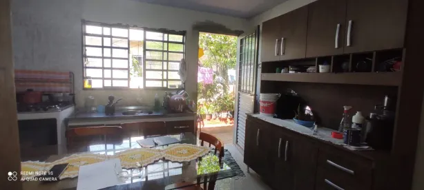 Casa com 5 Quartos à venda, 210m² no Parque Residencial Aeroporto, Maringá