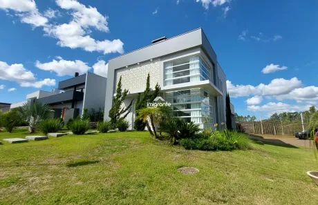 Casa com 3 Quartos à venda, 225m² no Country, Santa Cruz do Sul