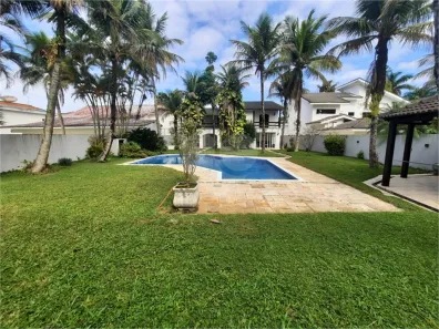 Casa com 4 Quartos para alugar, 480m² no Jardim Acapulco, Guarujá