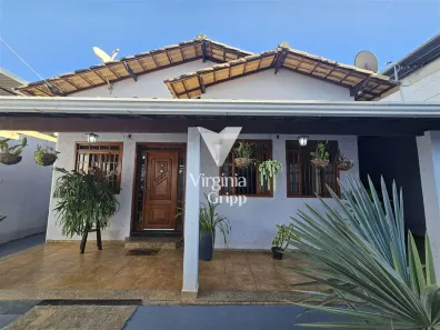 Casa com 3 Quartos à venda, 221m² no Senhora das Graças, Betim